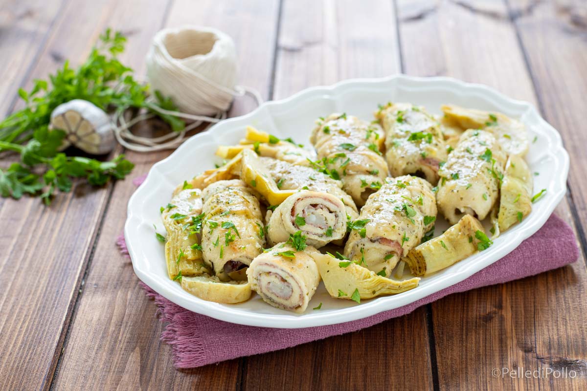 Involtini di pollo con carciofini e speck
