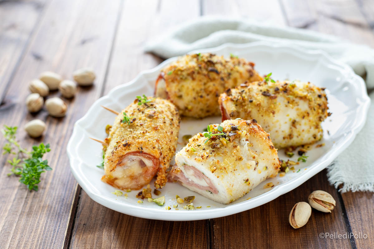 Involtini di pollo con mortadella e pistacchi