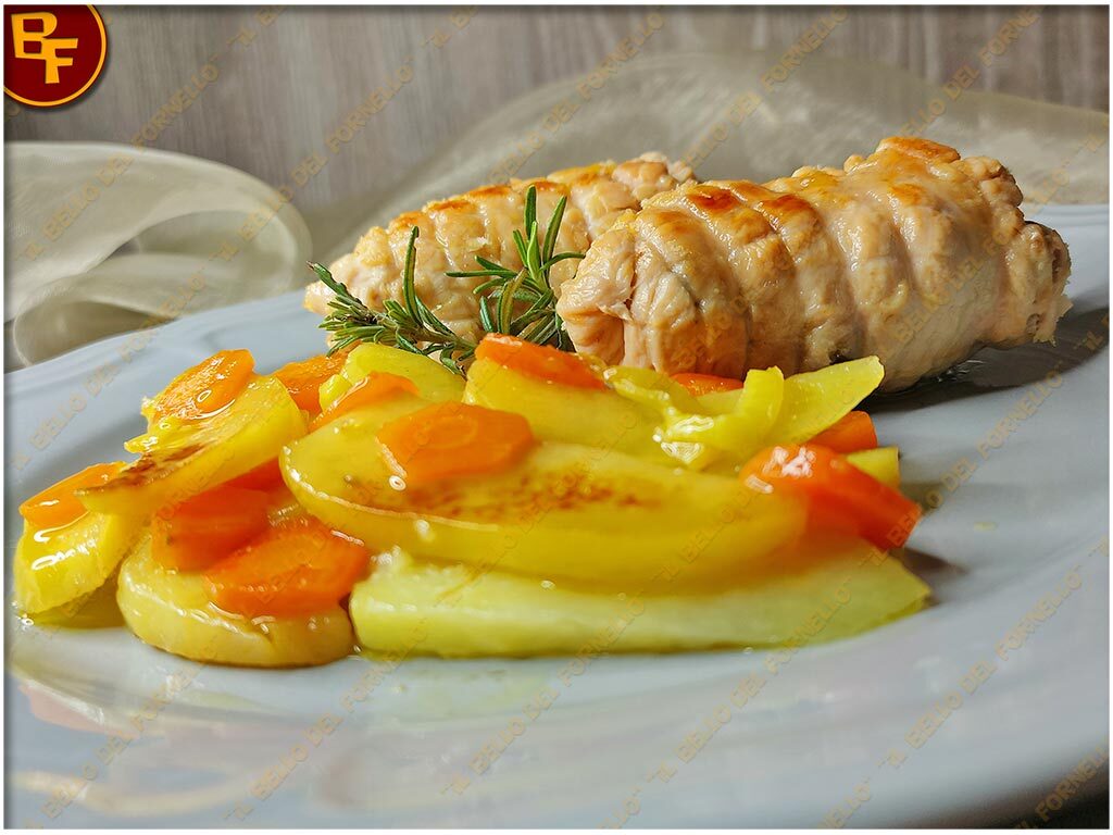 Involtini di pollo con patate e carote