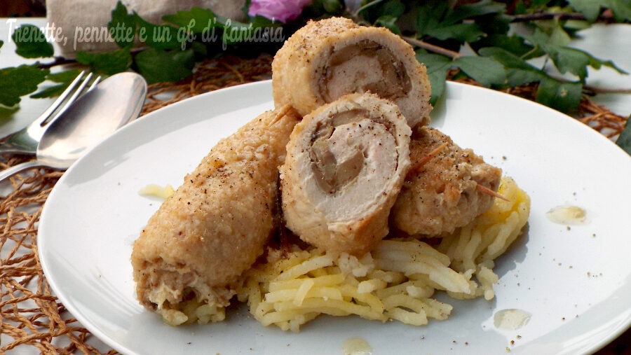 Involtini di pollo ripieni di formaggio e funghi