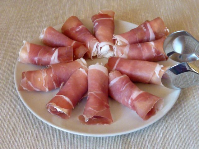 Involtini di prosciutto crudo