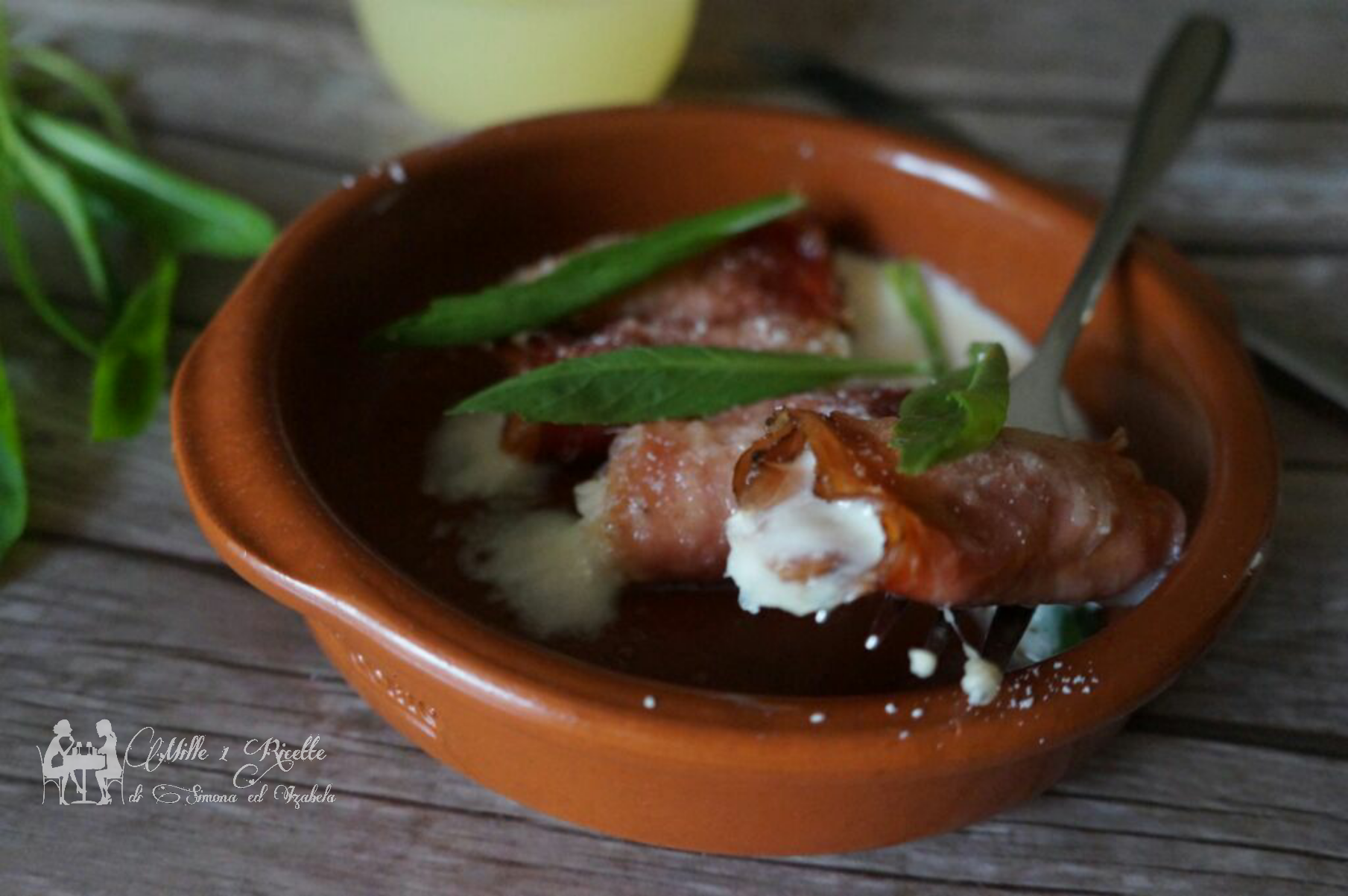 Involtini di speck e mozzarella