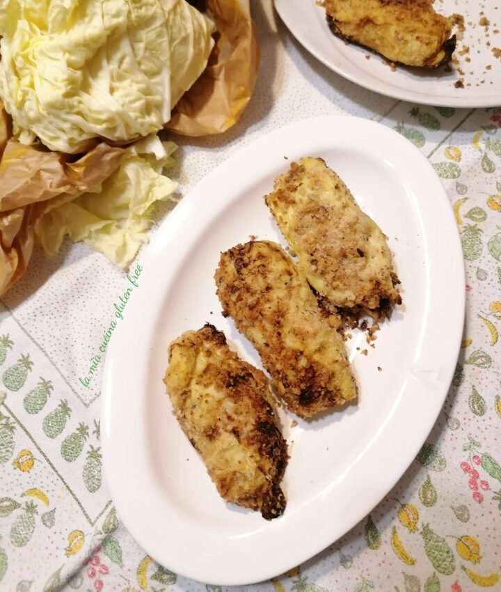 Involtini di verza in friggitrice ad aria con patate e salame