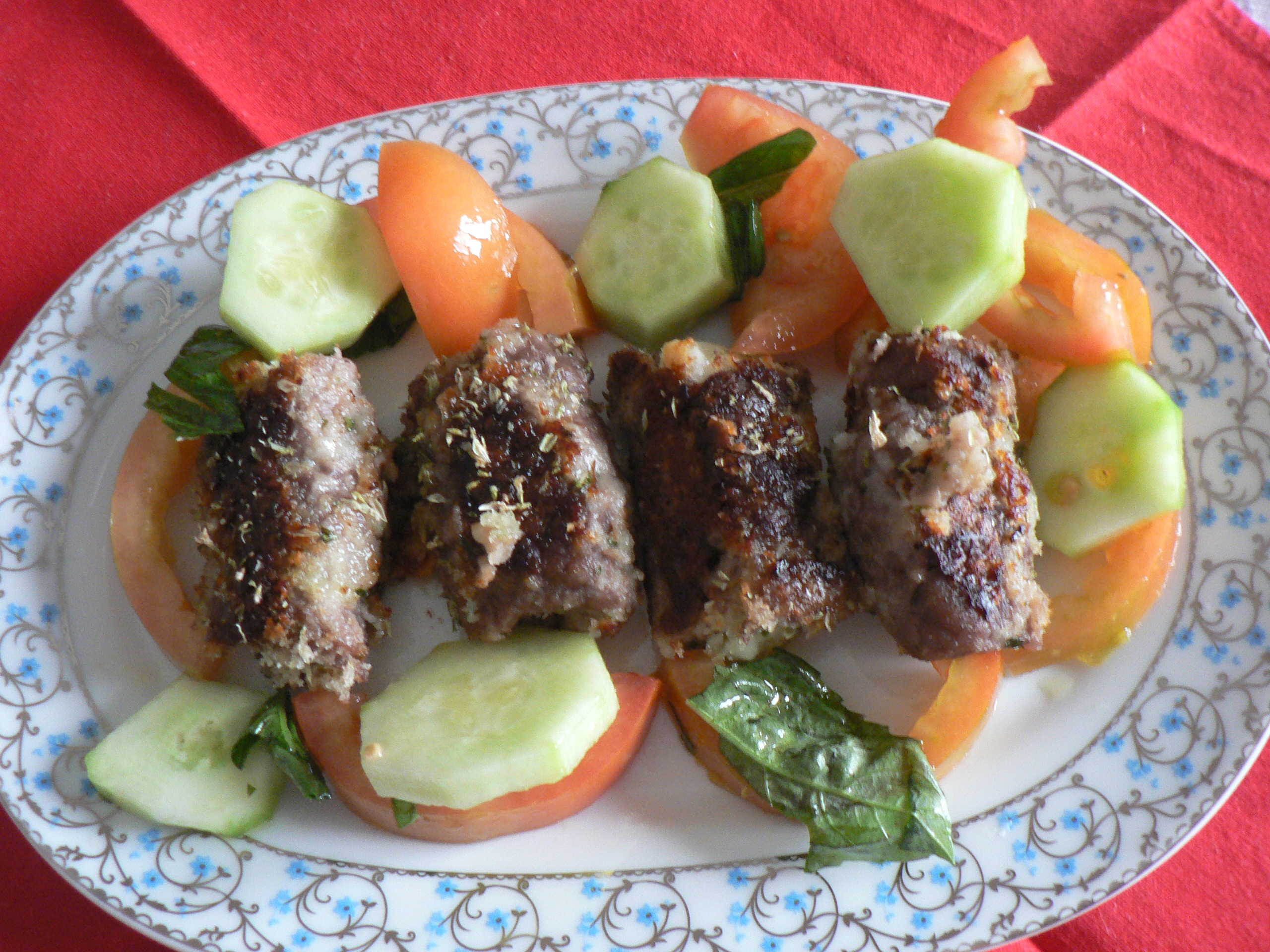 Involtini di vitello con pomodori e cetrioli | noi due in cucina