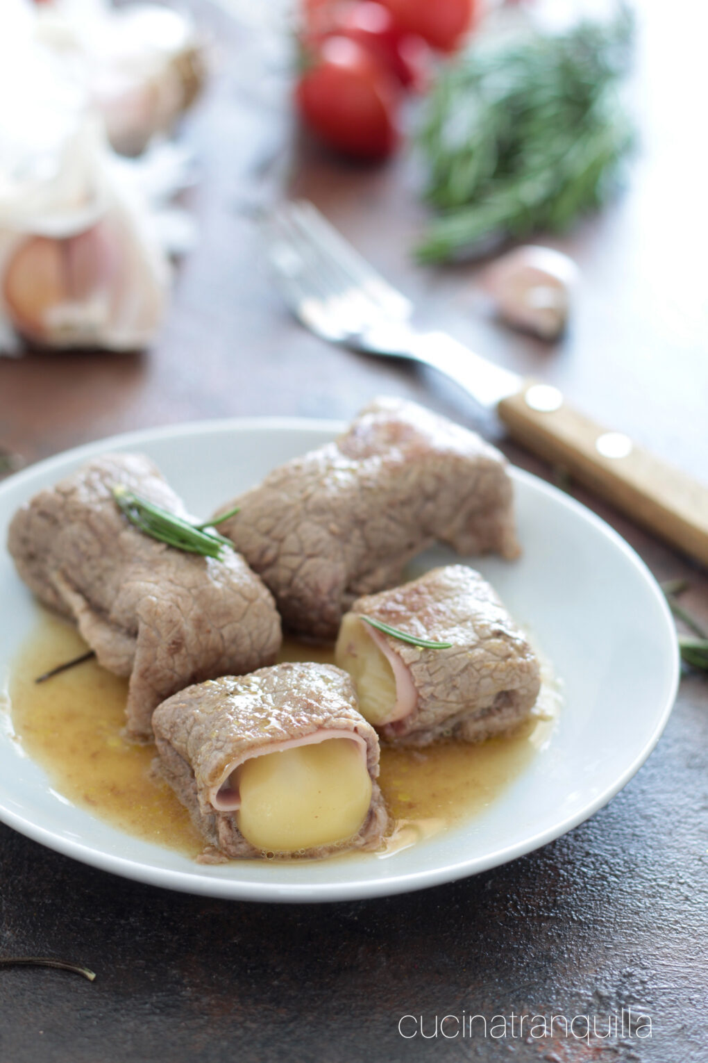 Involtini di vitello filanti