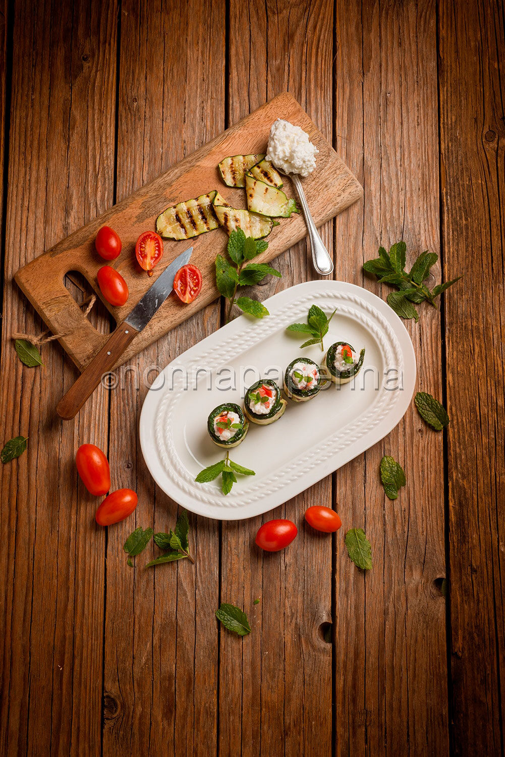 Involtini di zucchine e fiocchi di latte: un antipasto light