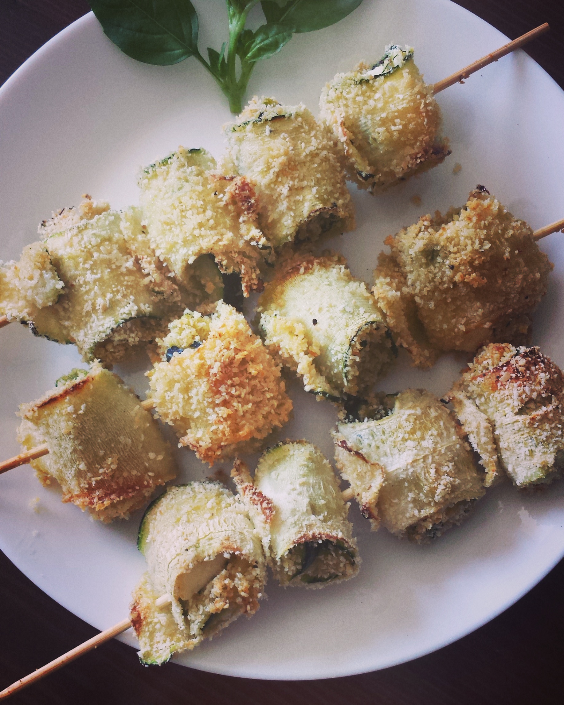 Involtini di zucchine gratinati.