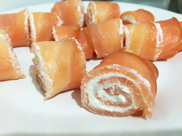 Involtini velocissimi salmone e formaggio cremoso