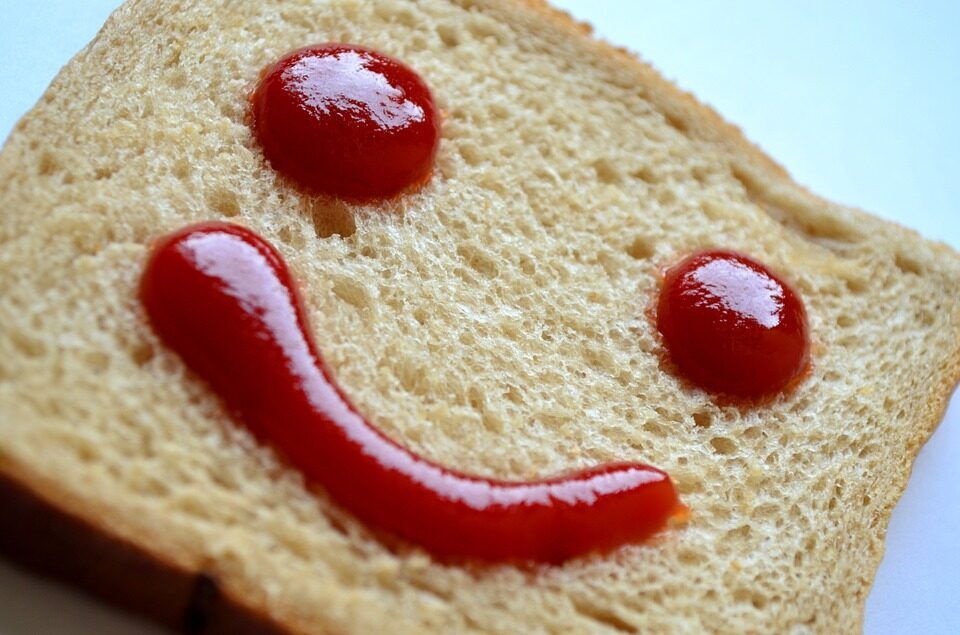 Ketchup fatto in casa. facile e super veloce!