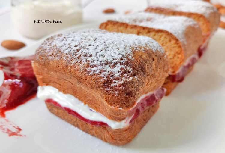 Keto brioss panna e mandorle senza zucchero