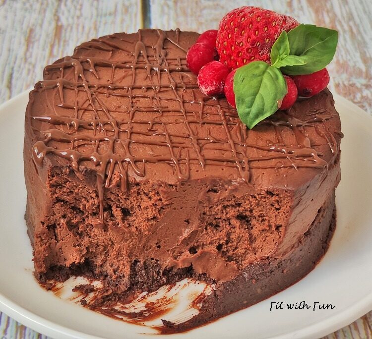 Keto cheesecake al cioccolato senza zucchero e senza cottura