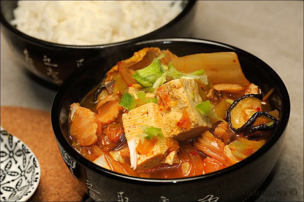 Kimchi jjigae corean vegan- stufato di kimchi coreano