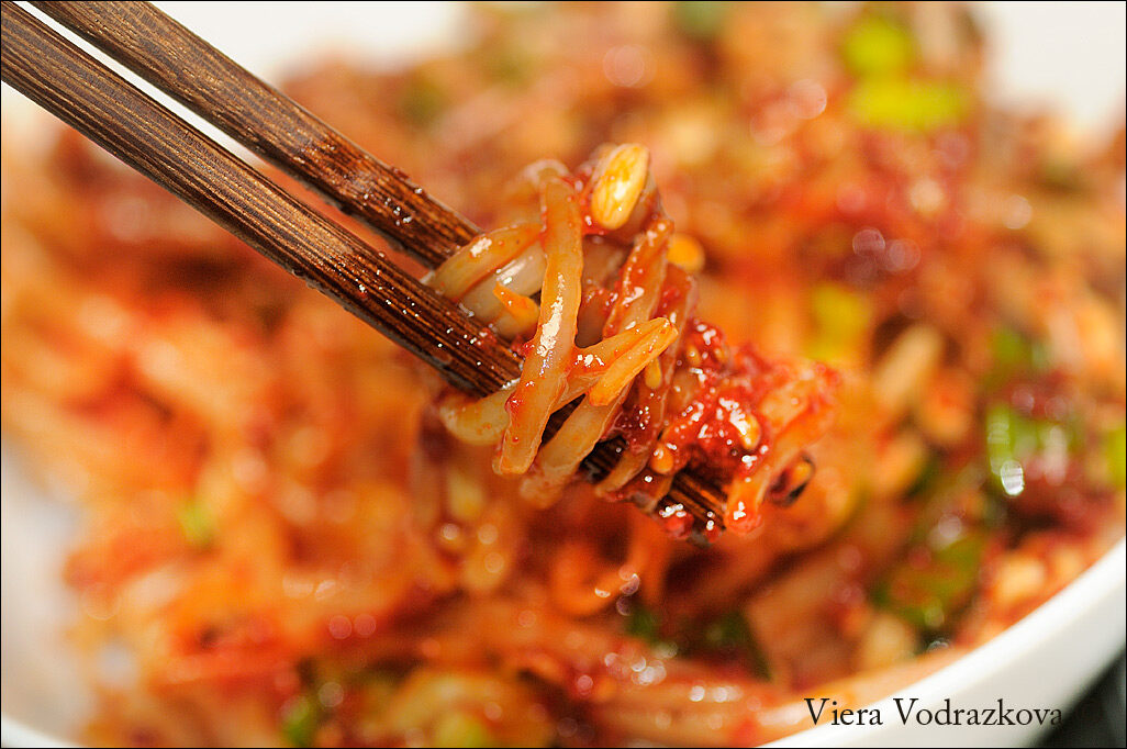 Kongnamul muchim versione piccante senza glutine