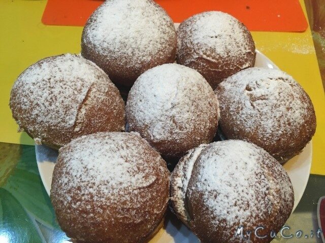 Krapfen alla nutella o alla crema con il cuco