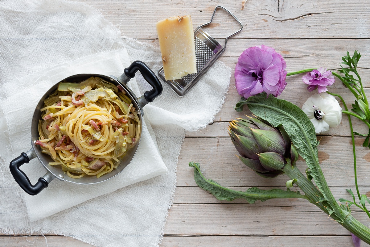 La carbonara con i carciofi {con l’uovo cotto a bassa temperatura}