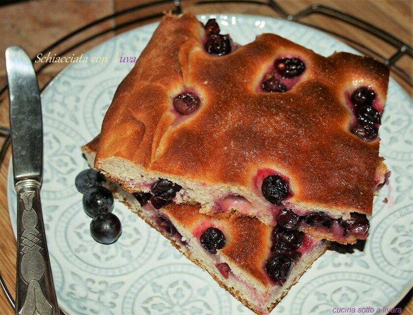 La “ciaccia” con l’uva