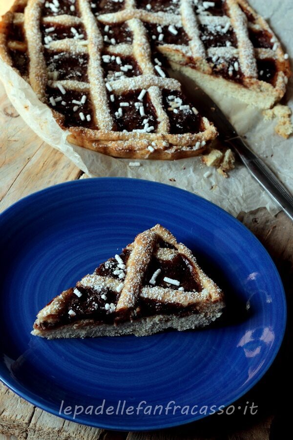 La crostata con l’uva spina e il cioccolato