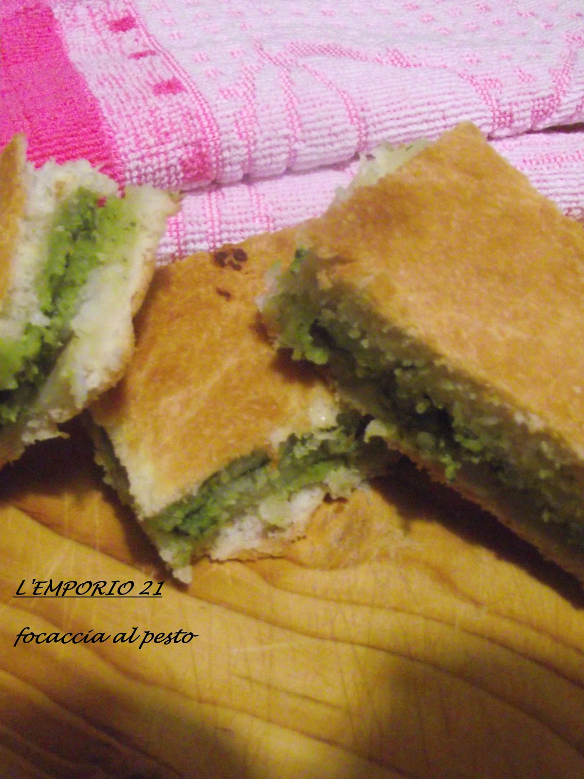 La focaccia al pesto