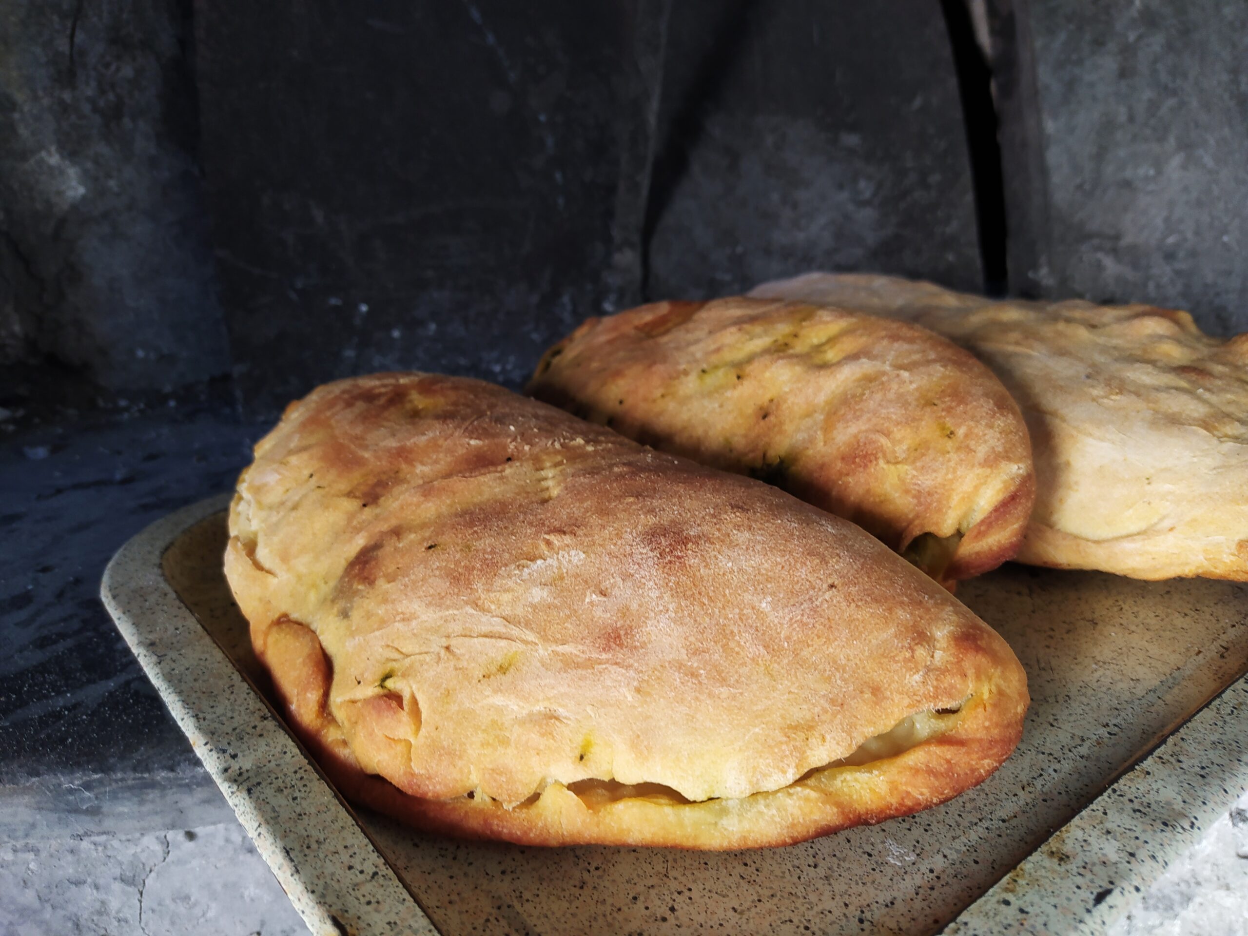 La scacciata catanese con la verdura: la ricetta della scacciata siciliana