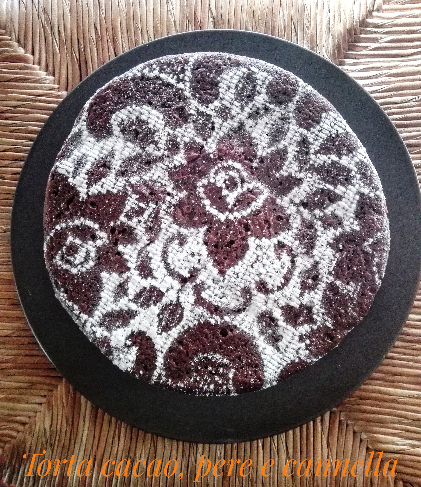 La torta al cacao, pere e cannella e la mia letterina a babbo natale