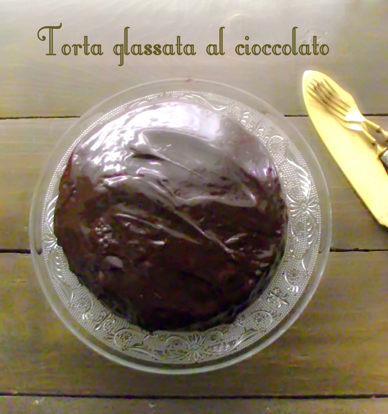 La torta glassata al cioccolato: la cugina povera della Baumkuchen