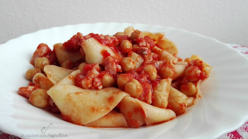Lagane al sugo rosso di ceci