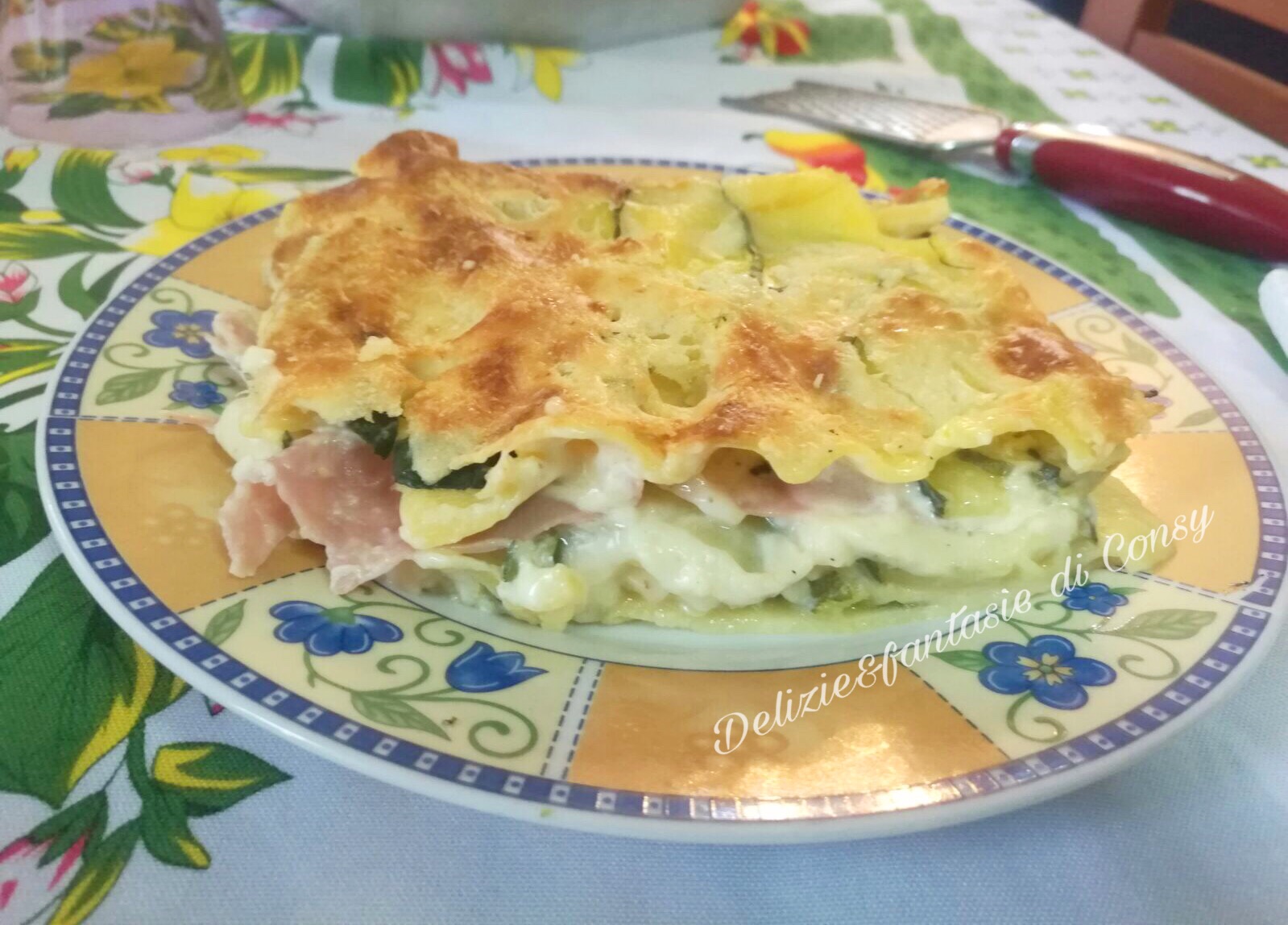 Lasagna bianca con zucchine e prosciutto