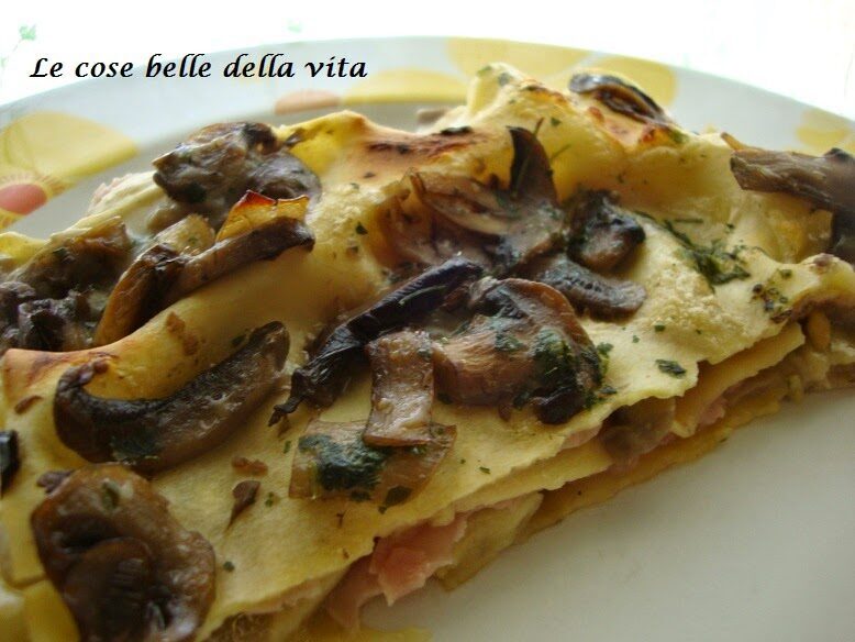 Lasagne ai funghi e prosciutto cotto