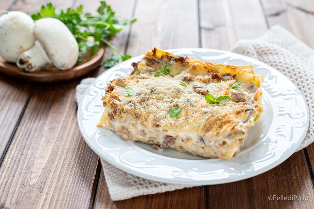 Lasagne ai funghi e salsiccia