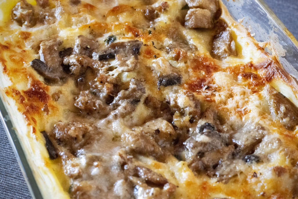 Lasagne bianche salsiccia e funghi