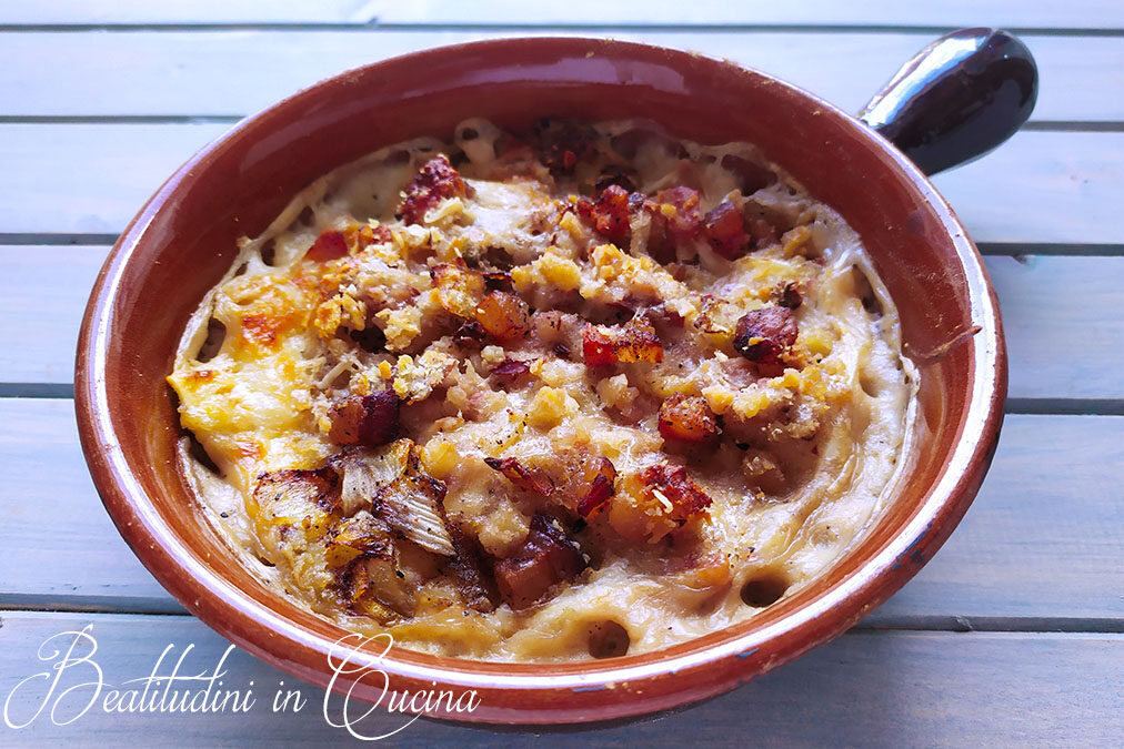 Lasagne con besciamella alle castagne e guanciale croccante
