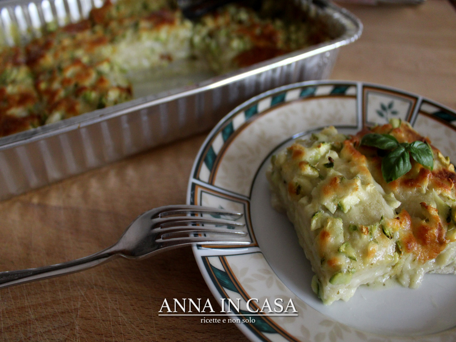 Lasagne di pane al pesto e zucchine