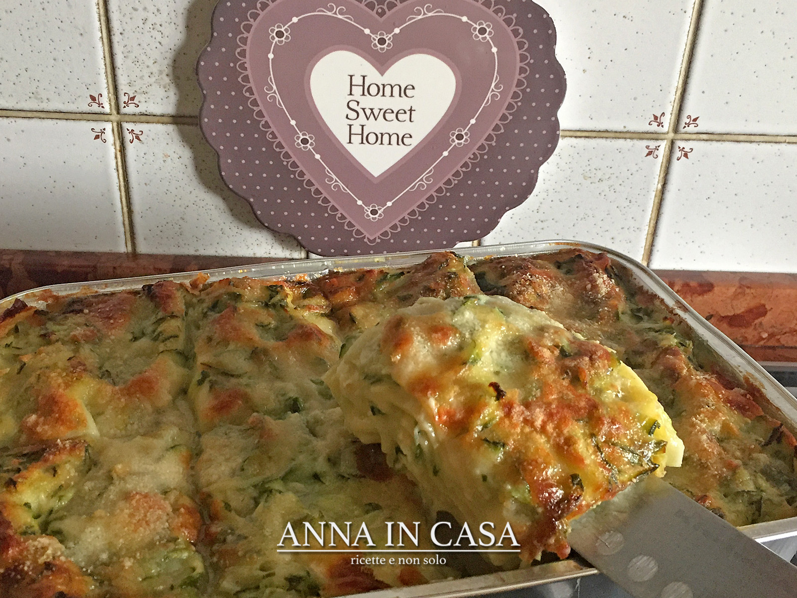 Lasagne di pasta fresca con zucchine e mozzarella