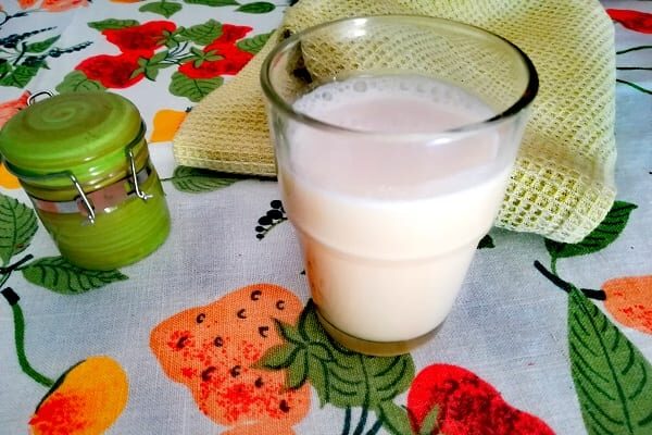 Latte di mandorla bimby, con panetto e senza
