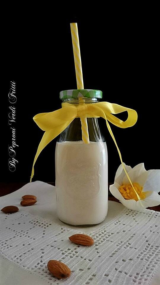 Latte di mandorle fatto in casa