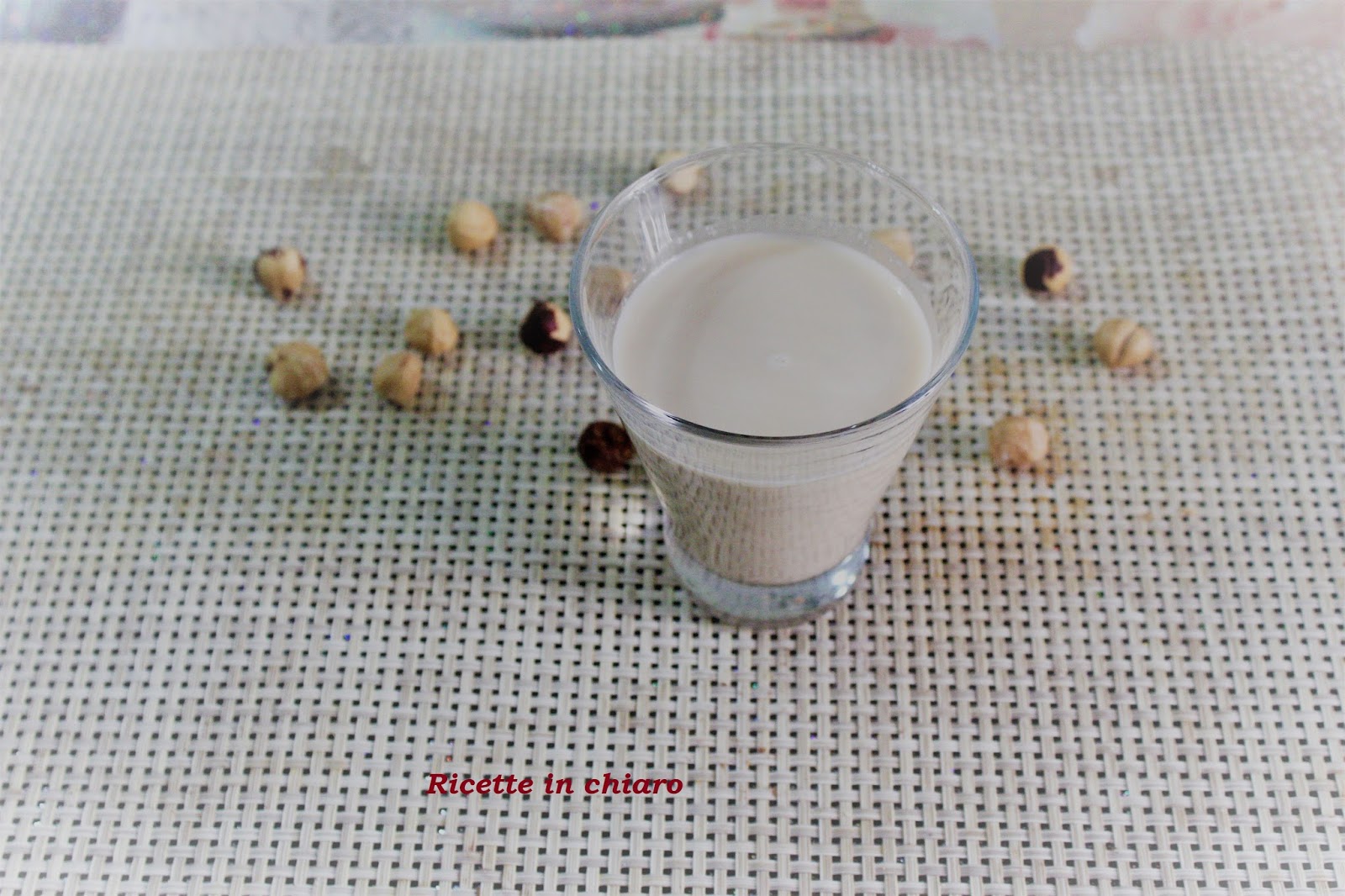 Latte di nocciola