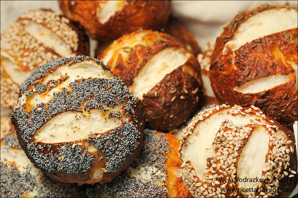 Laugenbrot ai semi misti e senza glutine