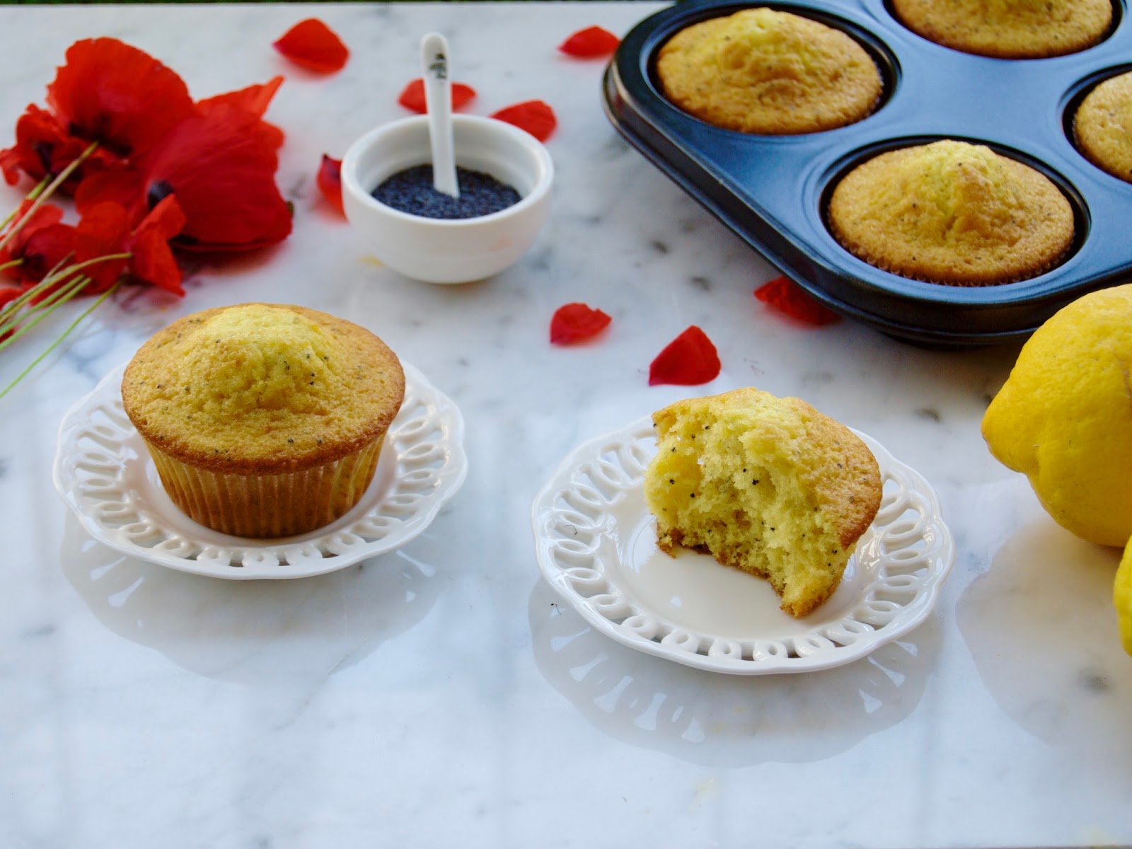 Lemon muffins ai semi di papavero