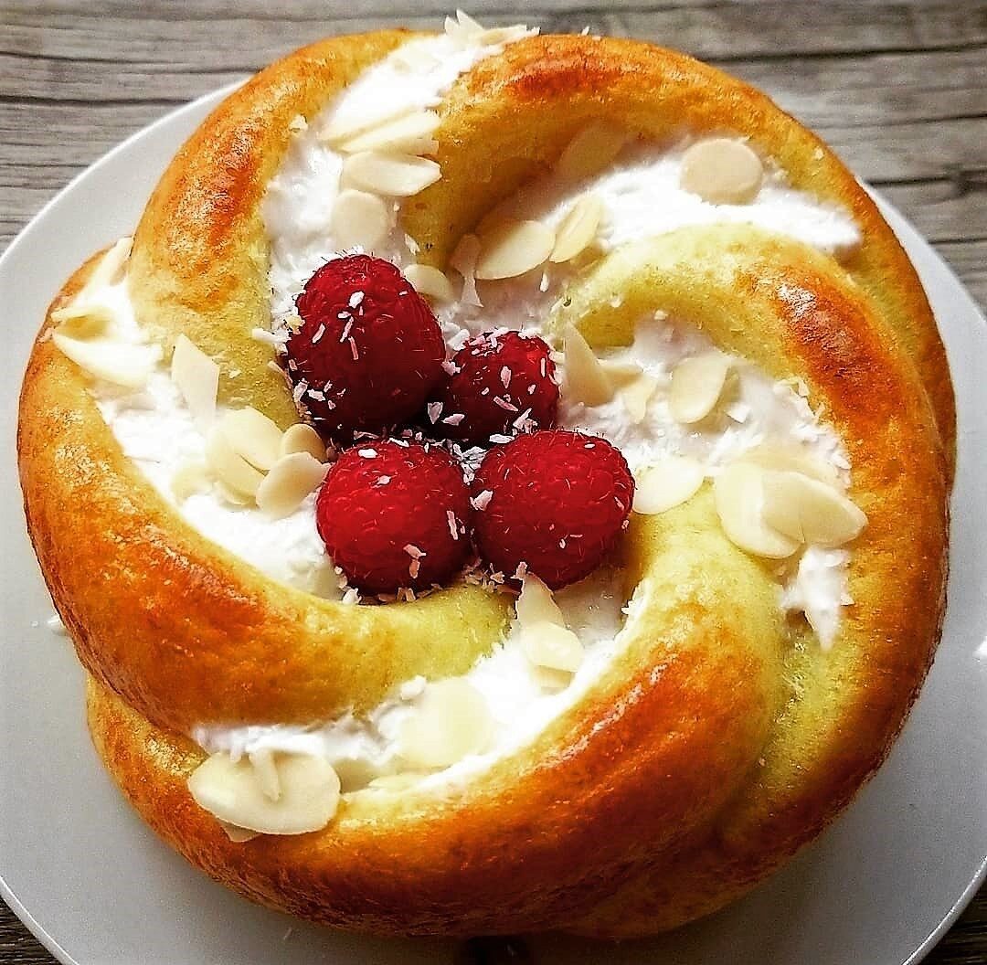 Lemon&curcuma cake