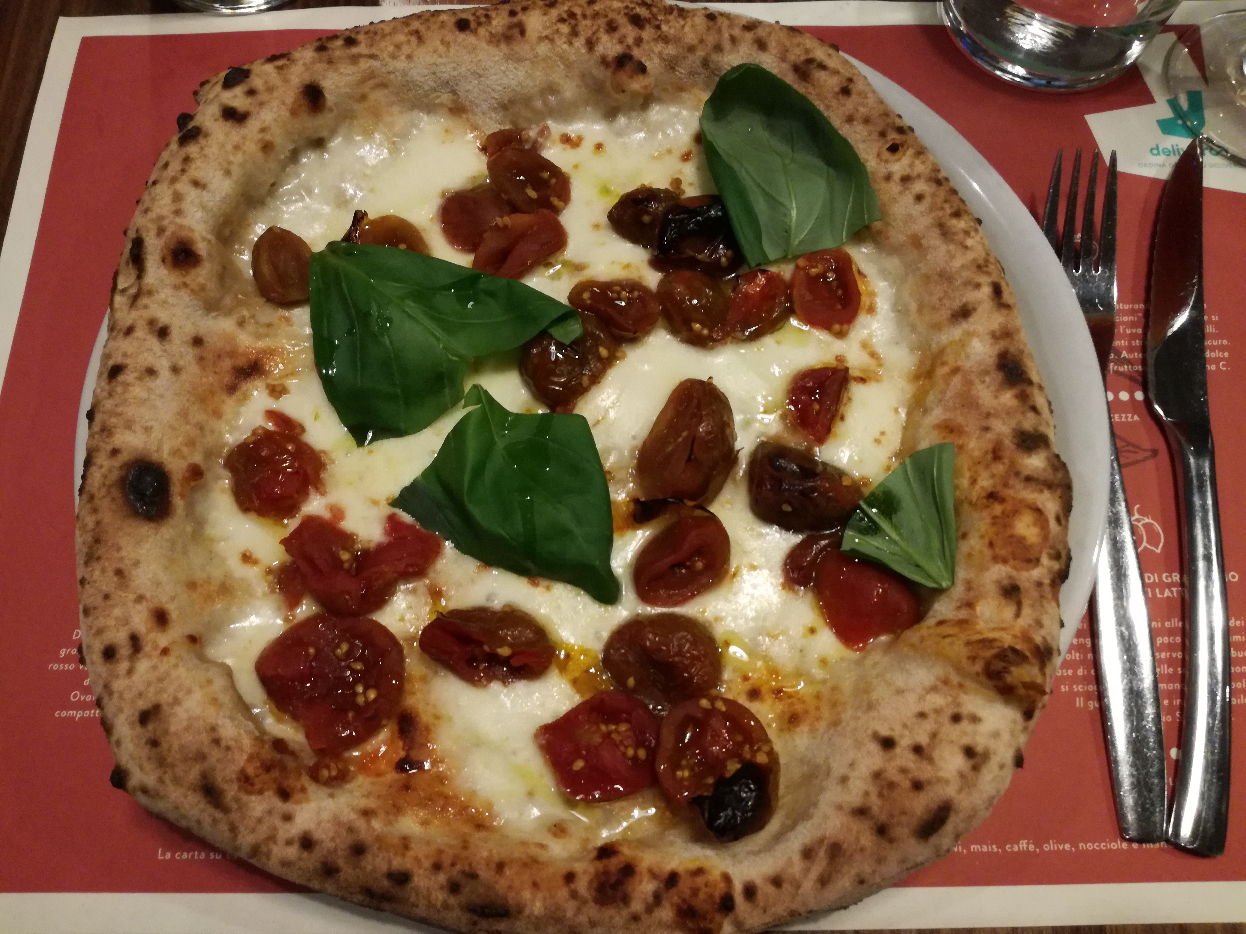 Lievità: pizza gourmet napoletana in sottocorno