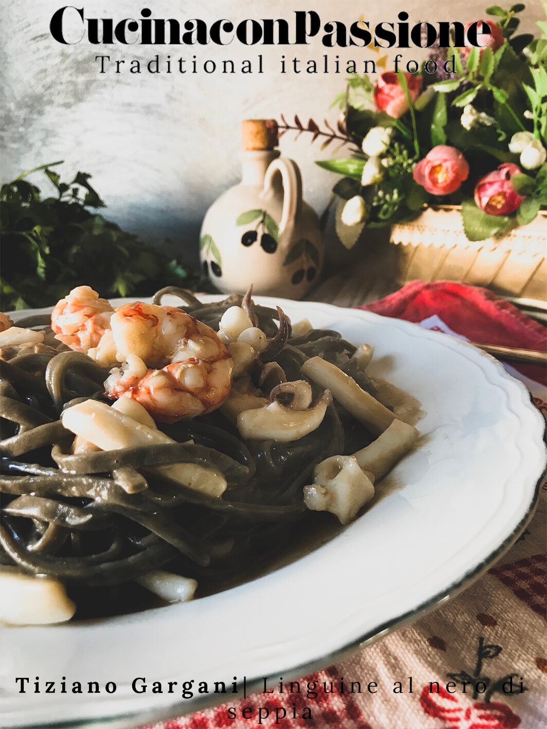 Linguine al nero di seppia con frutti di mare