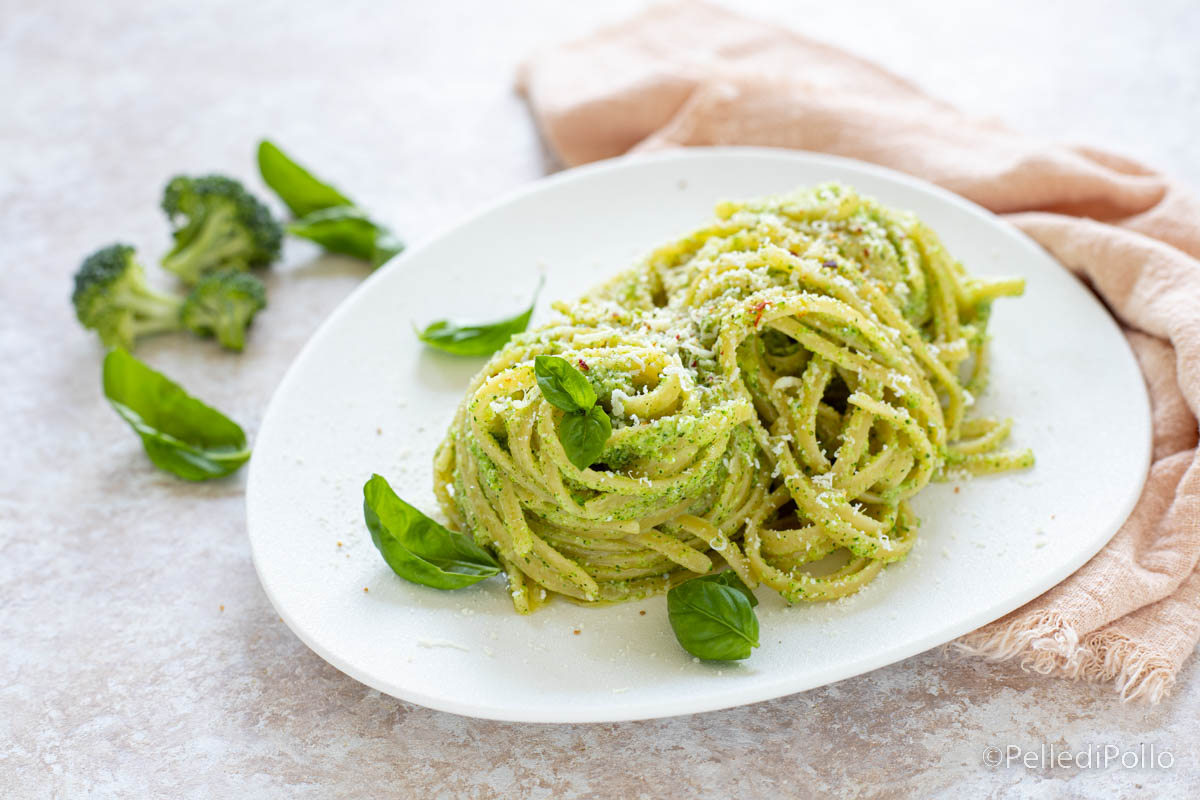 Linguine al pesto di broccoli e ricotta