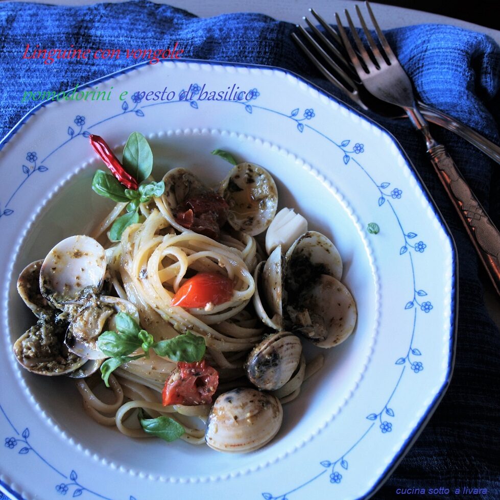 Linguine alle vongole con pomodorini e pesto di basilico