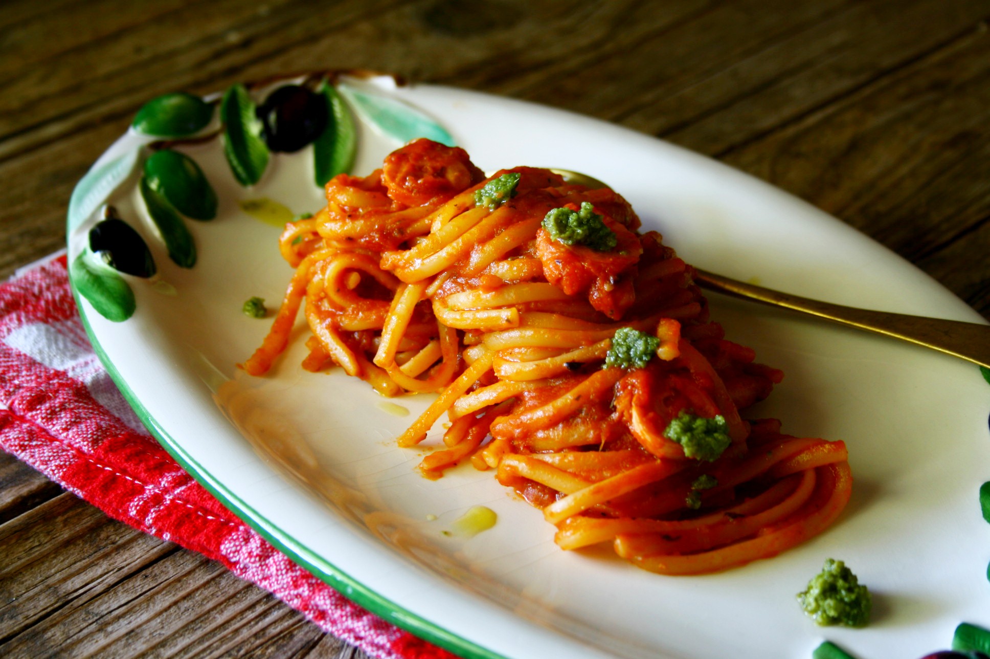 Linguine con polpo e pesto di basilico
