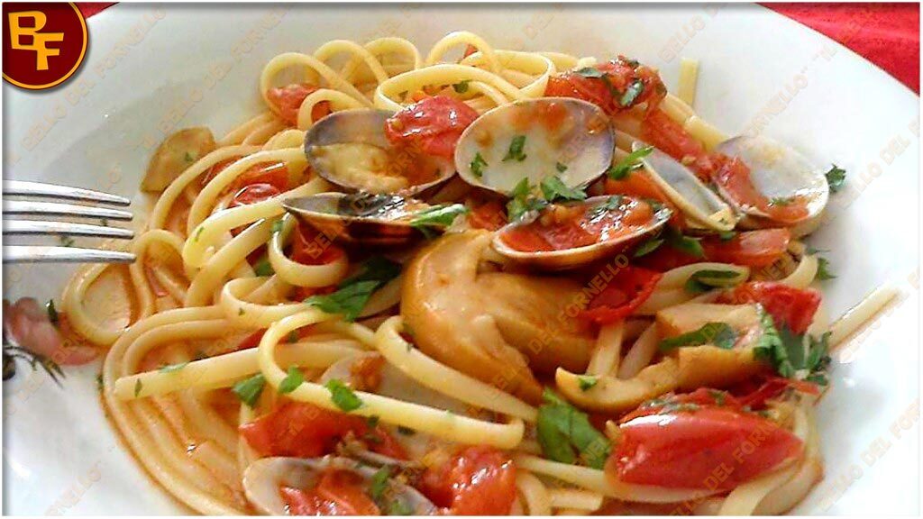 Linguine con vongole e funghi porcini