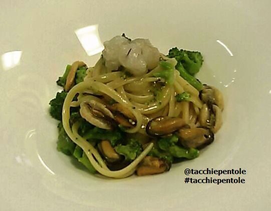 Linguine cozze broccoli e gamberoni