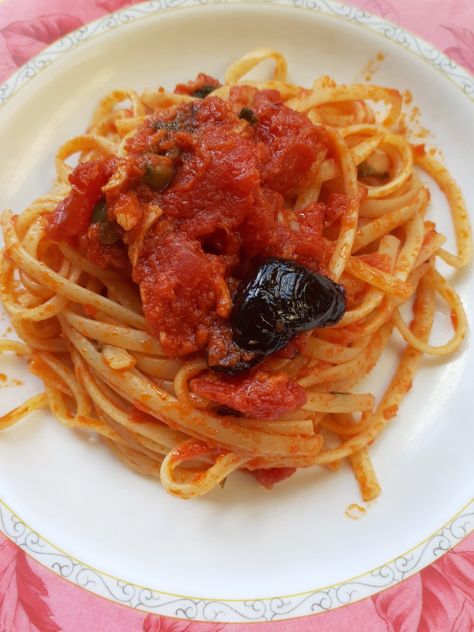 Linguine olive e tonno