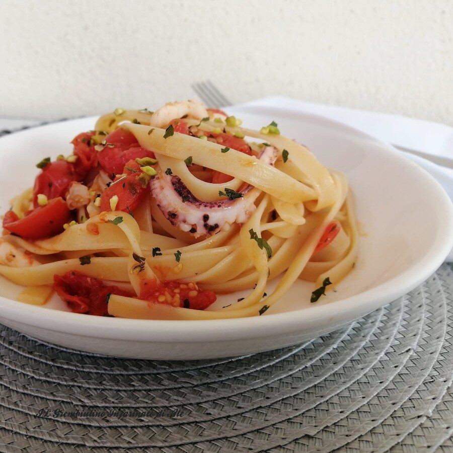 Linguine pomodorini e calamari