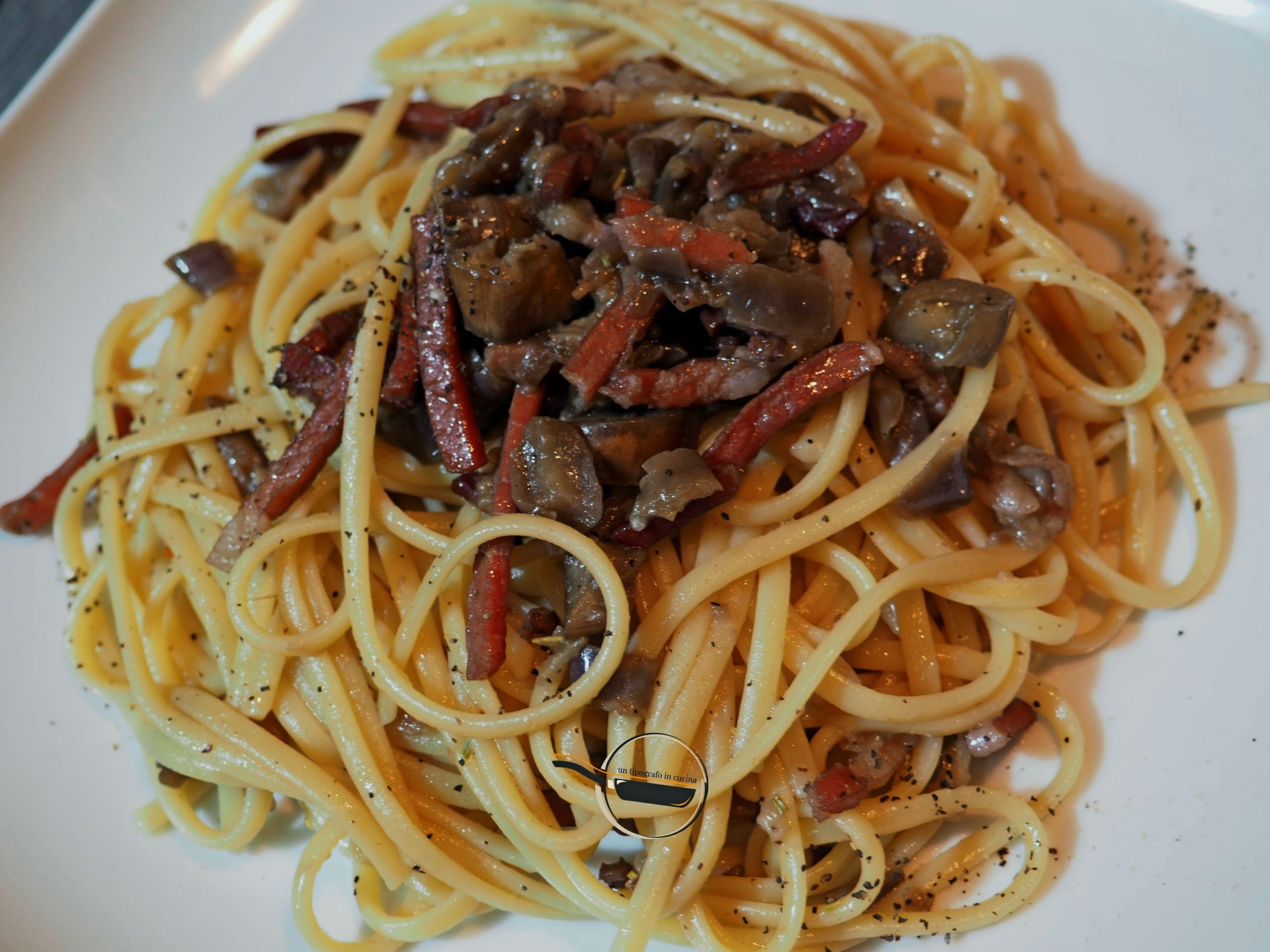 Linguine speck e melanzane…