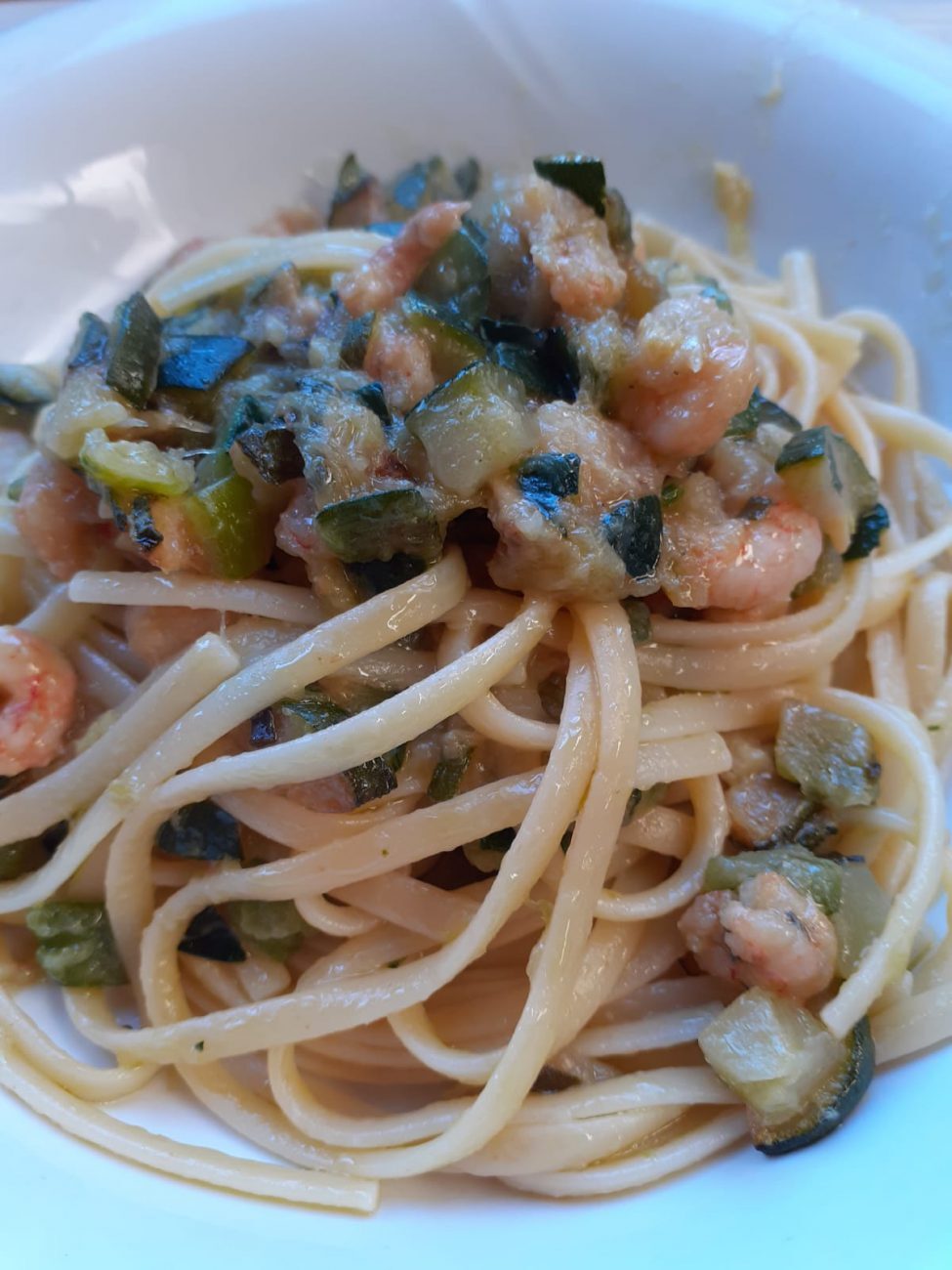 Linguine zucchine e gamberetti
